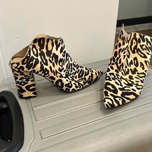 Joes jeans leopard mules